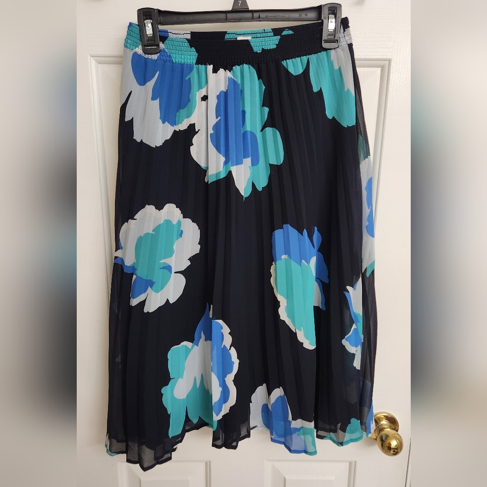 A New Day Blue Floral Pleated Midi Skirt